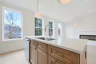 257 R Market St, Boston, MA 02135 - Photo 7