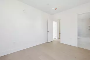 257 R Market St, Boston, MA 02135 - Photo 25