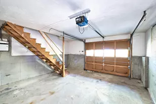 103 Valentine St, Fall River, MA 02720 - Photo 37