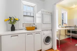 31 Linnaean St, Cambridge, MA 02138 - Photo 11