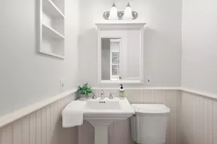 6 Forest St, Cambridge, MA 02140 - Photo 11