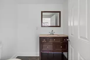 39 Ash Ave, Somerville, MA 02145 - Photo 17