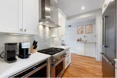 480-482 East 4th Street #4, Boston, MA 02127 - Photo 5