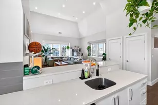225 Dorchester St, Boston, MA 02127 - Photo 9