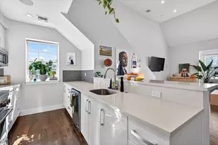 225 Dorchester St, Boston, MA 02127 - Photo 7