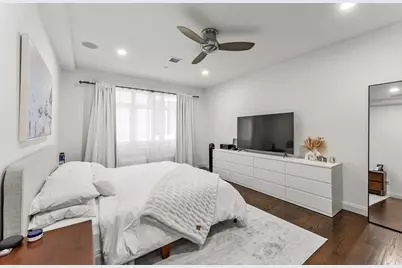 350 W 2nd St #2, Boston, MA 02127 - Photo 9