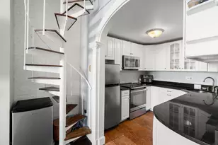 263 Commonwealth Ave, Boston, MA 02116 - Photo 5