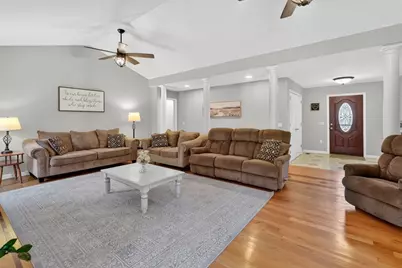 8 Carla Ln, Wilbraham, MA 01095 - Photo 7