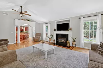 8 Carla Ln, Wilbraham, MA 01095 - Photo 9