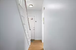 9 Allen Ct, Somerville, MA 02143 - Photo 11