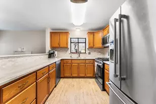 61 Clement Ct, Haverhill, MA 01832 - Photo 5