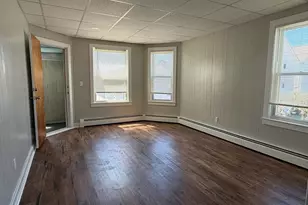 114 Warren St, Fall River, MA 02721 - Photo 3