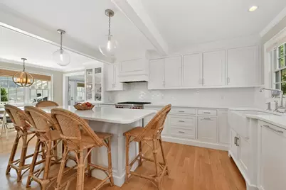 36 Stockbridge St, Cohasset, MA 02025 - Photo 7