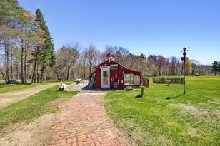 136 Chapel St, Gardner, MA 01440 - Photo 25