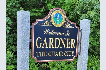 136 Chapel St, Gardner, MA 01440 - Photo 33