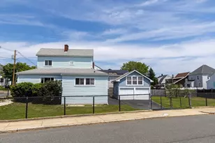 118 Sunnyside Ave, Winthrop, MA 02152 - Photo 35