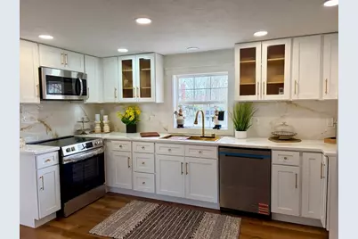 9 Valley Street, Freetown, MA 02728 - Photo 5