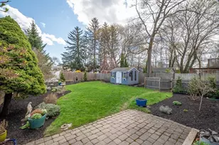 135 Essex St, Beverly, MA 01915 - Photo 3