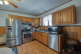 82 Braley Rd, Freetown, MA 02717 - Photo 9