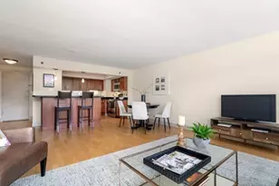 1600 Beacon St, Brookline, MA 02446 - Photo 3