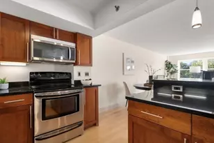 1600 Beacon St, Brookline, MA 02446 - Photo 5