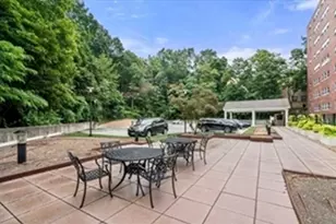 1600 Beacon St, Brookline, MA 02446 - Photo 11