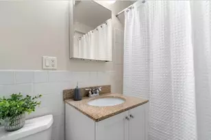 1600 Beacon St, Brookline, MA 02446 - Photo 9