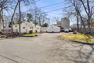 91 Great Woods Rd, Saugus, MA 01906 - Photo 29