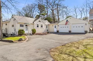 91 Great Woods Rd, Saugus, MA 01906 - Photo 27