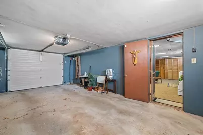 16 Thornton Rd, Worcester, MA 01606 - Photo 23