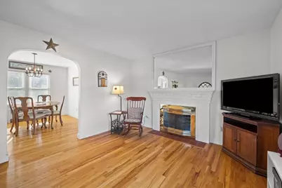16 Thornton Rd, Worcester, MA 01606 - Photo 7