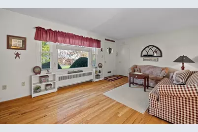 16 Thornton Rd, Worcester, MA 01606 - Photo 5