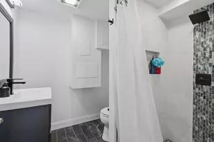 411B Lake Ave, Worcester, MA 01604 - Photo 21