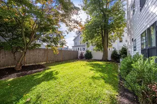 19 W Tremlett St, Boston, MA 02124 - Photo 15