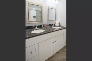 93 Calvary St, Waltham, MA 02453 - Photo 29