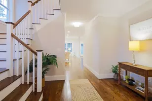 93 Calvary St, Waltham, MA 02453 - Photo 5