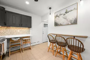 186 Compos St, Somerset, MA 02726 - Photo 9