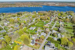 186 Compos St, Somerset, MA 02726 - Photo 5