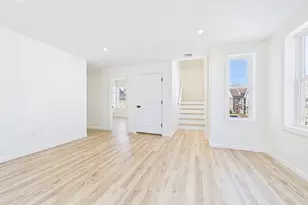 33 Crapo St, New Bedford, MA 02740 - Photo 15