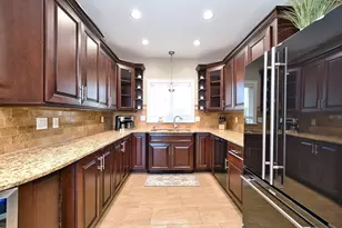 110 Underwood St, Fall River, MA 02720 - Photo 11