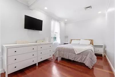 523 E 2nd St #5, Boston, MA 02127 - Photo 11