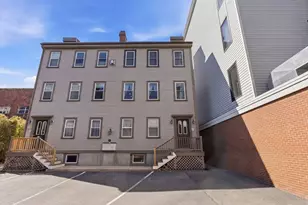 523 E 2nd St, Boston, MA 02127 - Photo 15