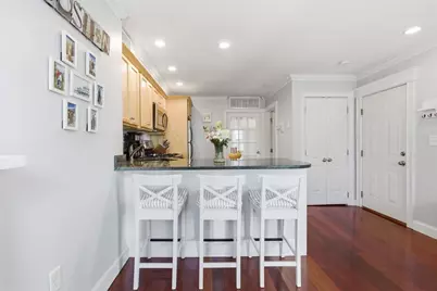 523 E 2nd St #5, Boston, MA 02127 - Photo 7