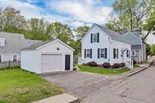 3 Madison St, Newburyport, MA 01950 - Photo 3