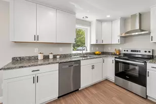 3 Madison St, Newburyport, MA 01950 - Photo 5