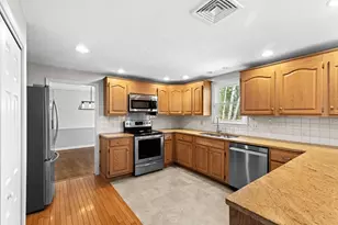 36 Cooke Rd, Plymouth, MA 02360 - Photo 3