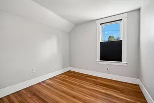 19 Sheldon St, Lowell, MA 01851 - Photo 17