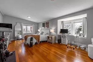 417 E 7th St, Boston, MA 02127 - Photo 11