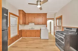 492 Metropolitan Ave, Boston, MA 02136 - Photo 9