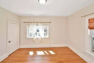 492 Metropolitan Ave, Boston, MA 02136 - Photo 3